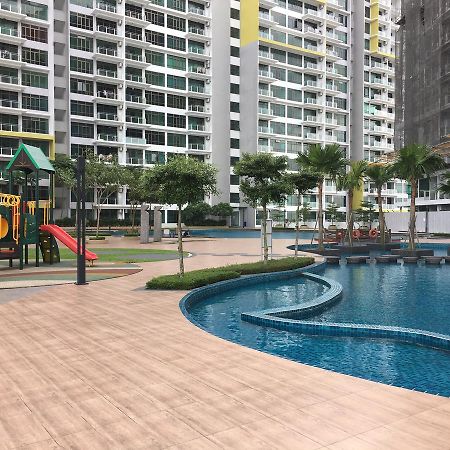 Parc Regency Serviced Apartment D-10-19 Джохор Бахру Екстериор снимка