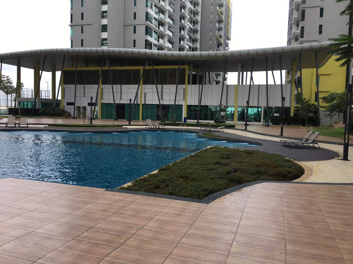 Parc Regency Serviced Apartment D-10-19 Джохор Бахру Екстериор снимка